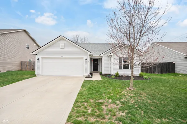 $279,900 | 1004 Maple Run Drive, Sheridan, IN 46069
