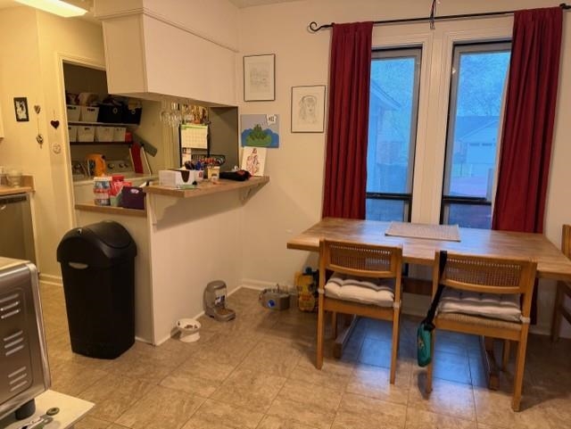 1099 Peyton Ridge Drive Collierville, TN 38017 - Photo 14 of 15 a room with furniture and a chair