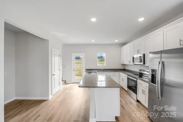 $282,500 | 137 Red Cedar Lane, Statesville, NC 28625