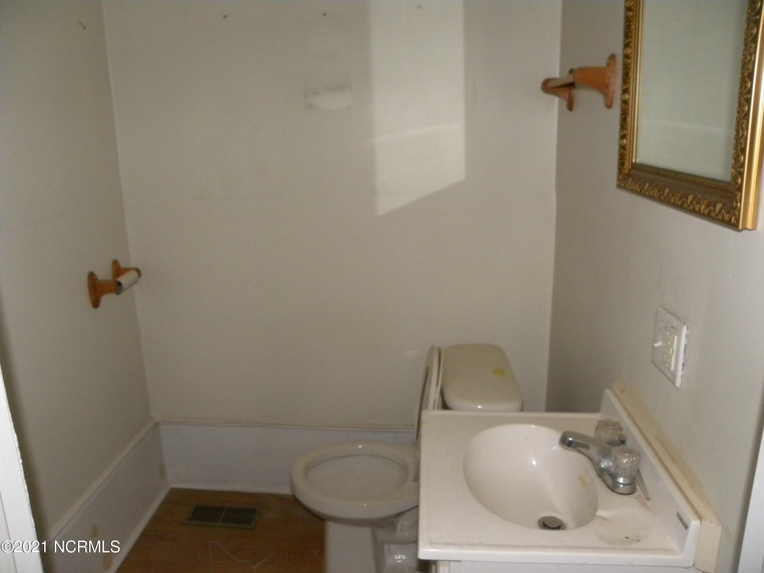 2821 Meadowbrook Road Rocky Mount, NC 27801 - Photo 19 of 30 DSCN2729