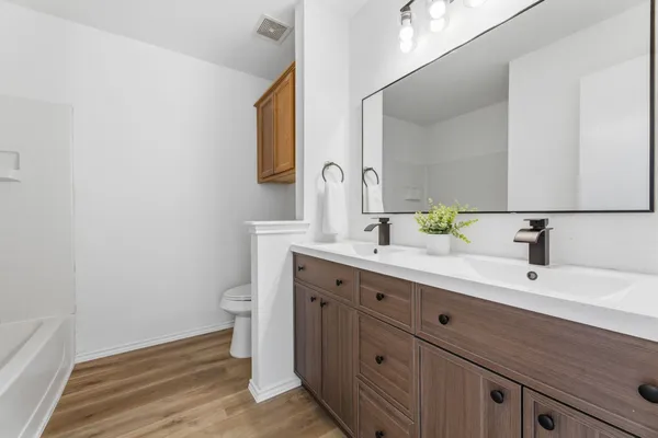 $1,800 | 4516 Felicity Lane, Austin, TX 78725
