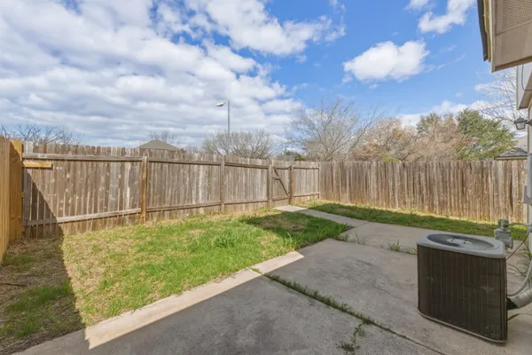 $1,800 | 4516 Felicity Lane, Austin, TX 78725