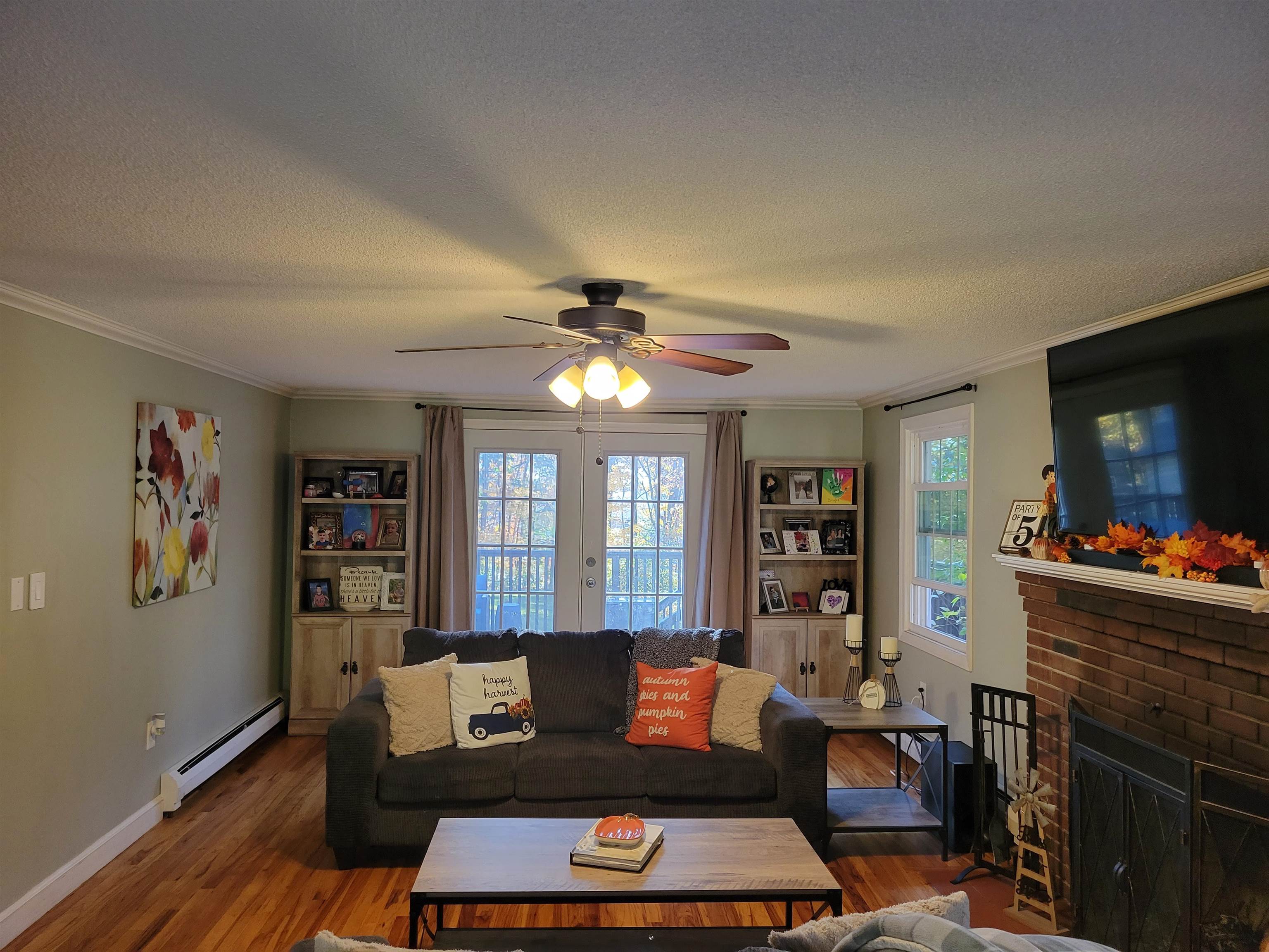 6 Oxford Road Derry, NH 03038 - Photo 14 of 40