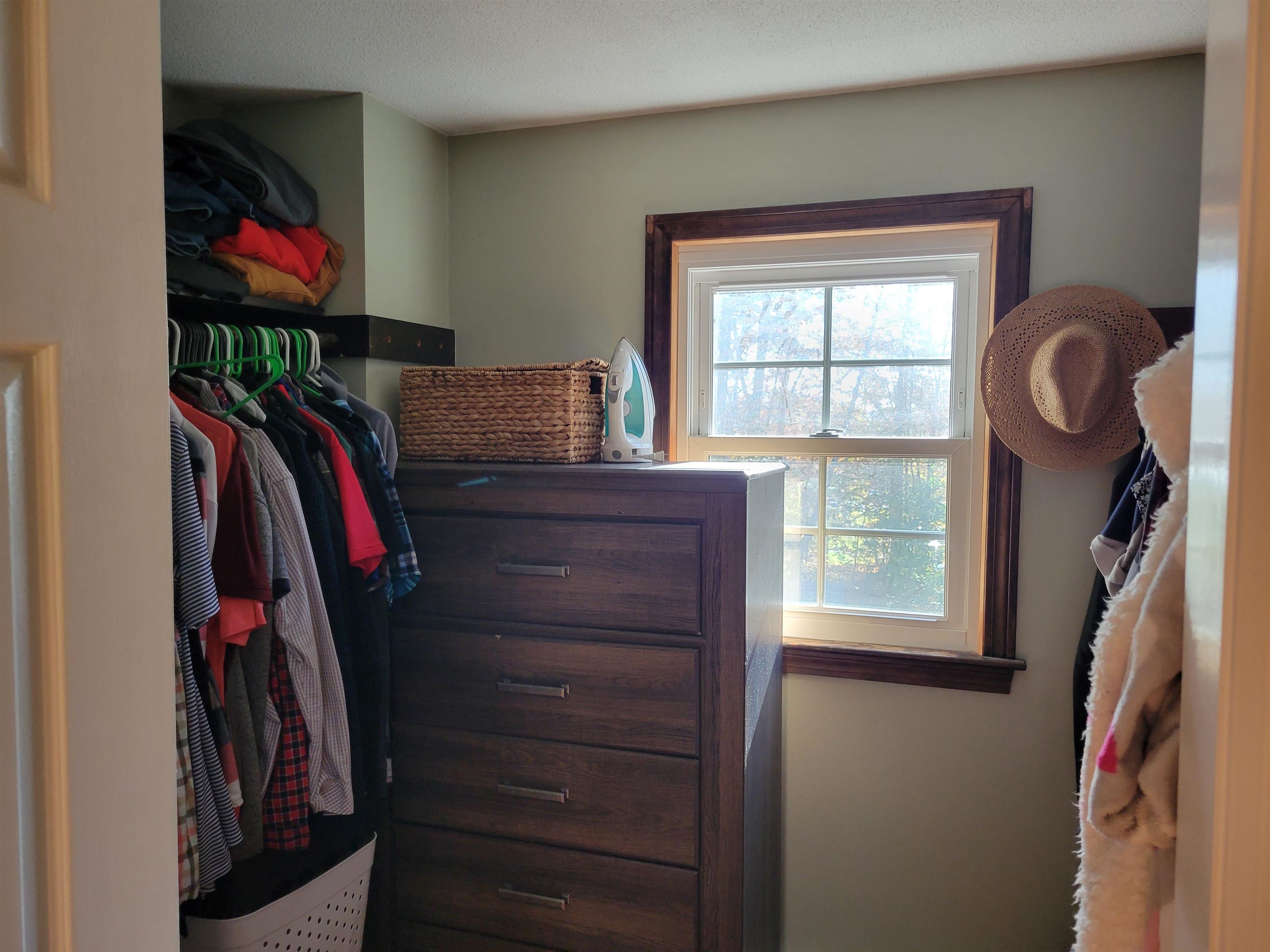 6 Oxford Road Derry, NH 03038 - Photo 20 of 40