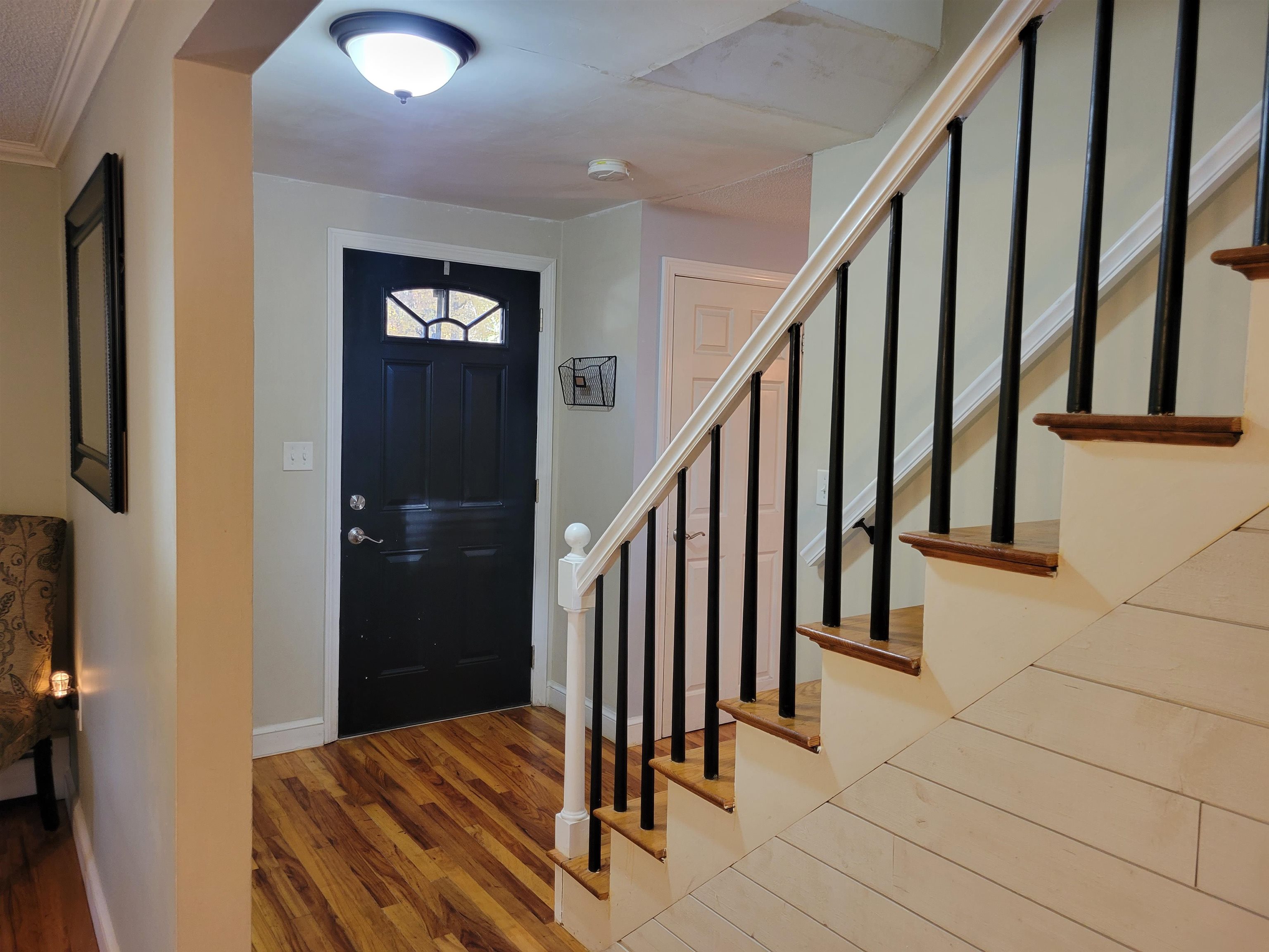 6 Oxford Road Derry, NH 03038 - Photo 6 of 40