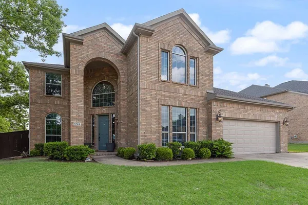 $675,000 | 5724 Almond Lane, Fort Worth, TX 76244