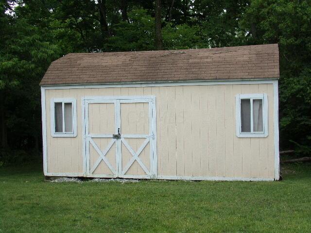 1363 Bonnie Ridge Road Columbus, OH 43228 - Photo 2 of 14 shed