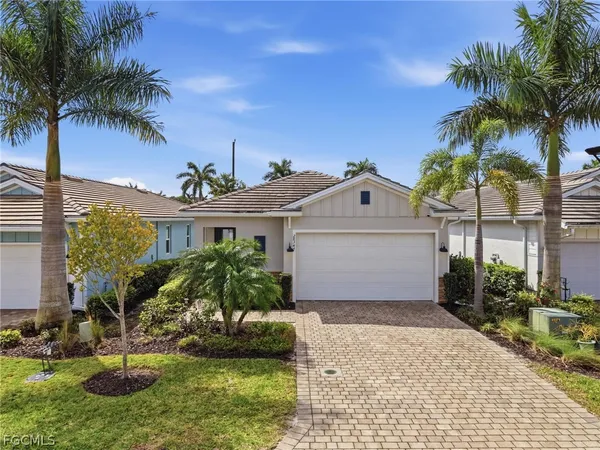 $485,000 | 28347 Captiva Shell Loop, Bonita Springs, FL 34135