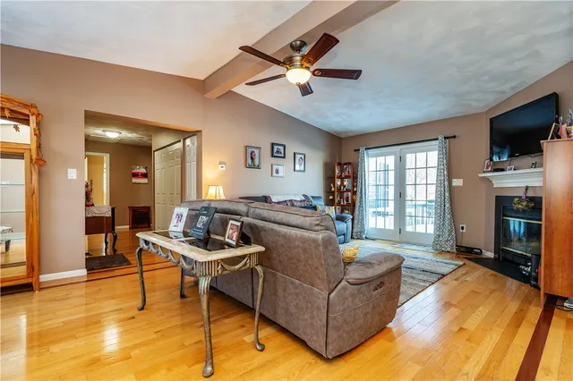 $899,999 | 87 Mann School Road, Smithfield, RI 02917