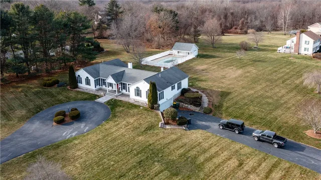 $899,999 | 87 Mann School Road, Smithfield, RI 02917