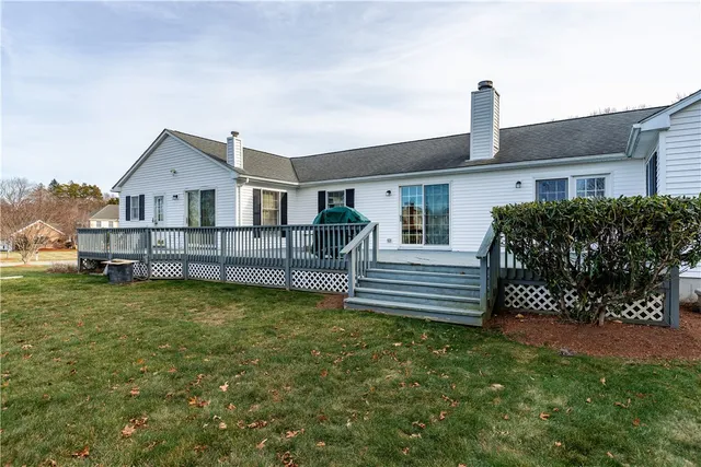 $899,999 | 87 Mann School Road, Smithfield, RI 02917