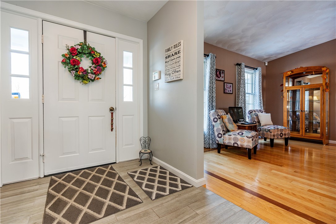 87 Mann School Road Smithfield, RI 02917 - Photo 6 of 50