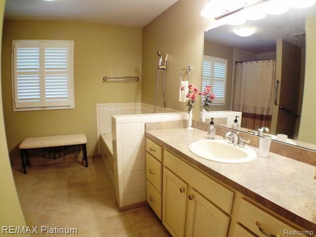 10789 Hibner Road Hartland, MI 48353 - Photo 22 of 44 080.jpg