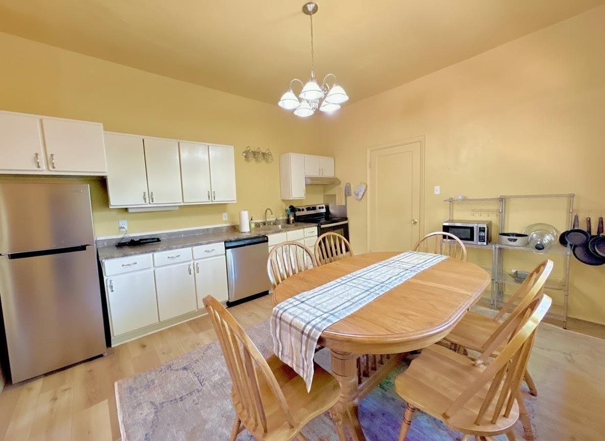 1038 Rood Avenue Grand Junction, CO 81501 - Photo 5 of 29
