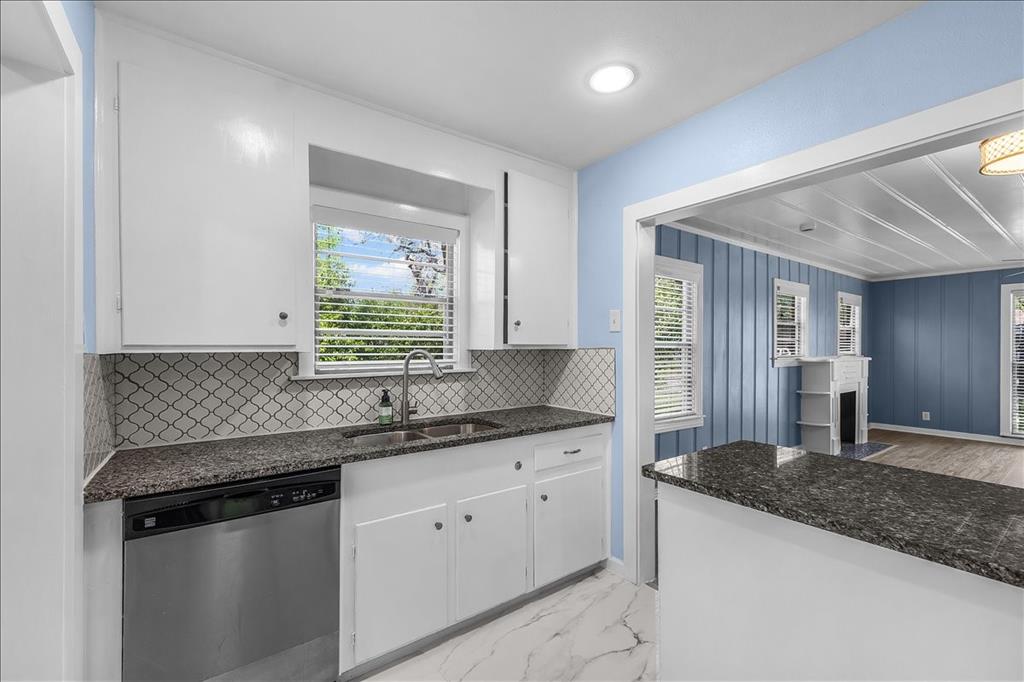 301 Isbell Road Fort Worth, TX 76114 - Photo 9 of 20