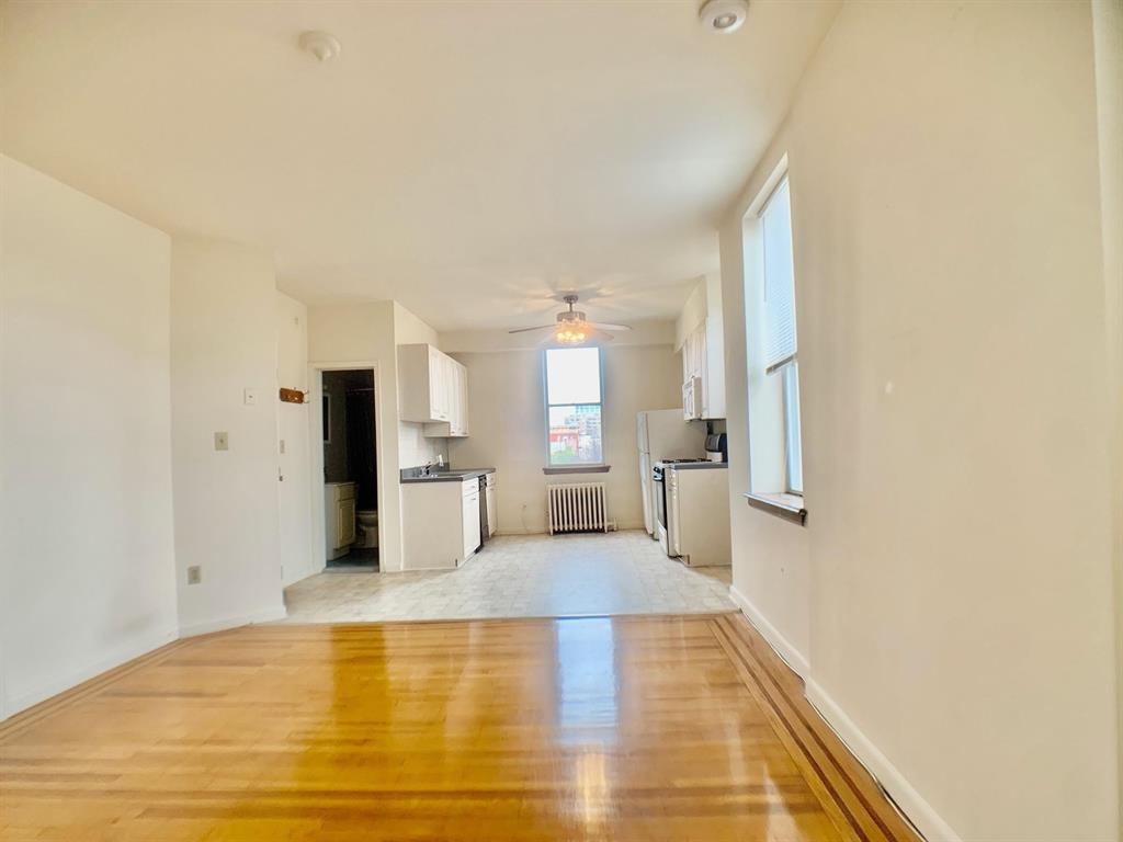 106 11th Street, Unit 16 Hoboken, NJ 07030 - Photo 7 of 18
