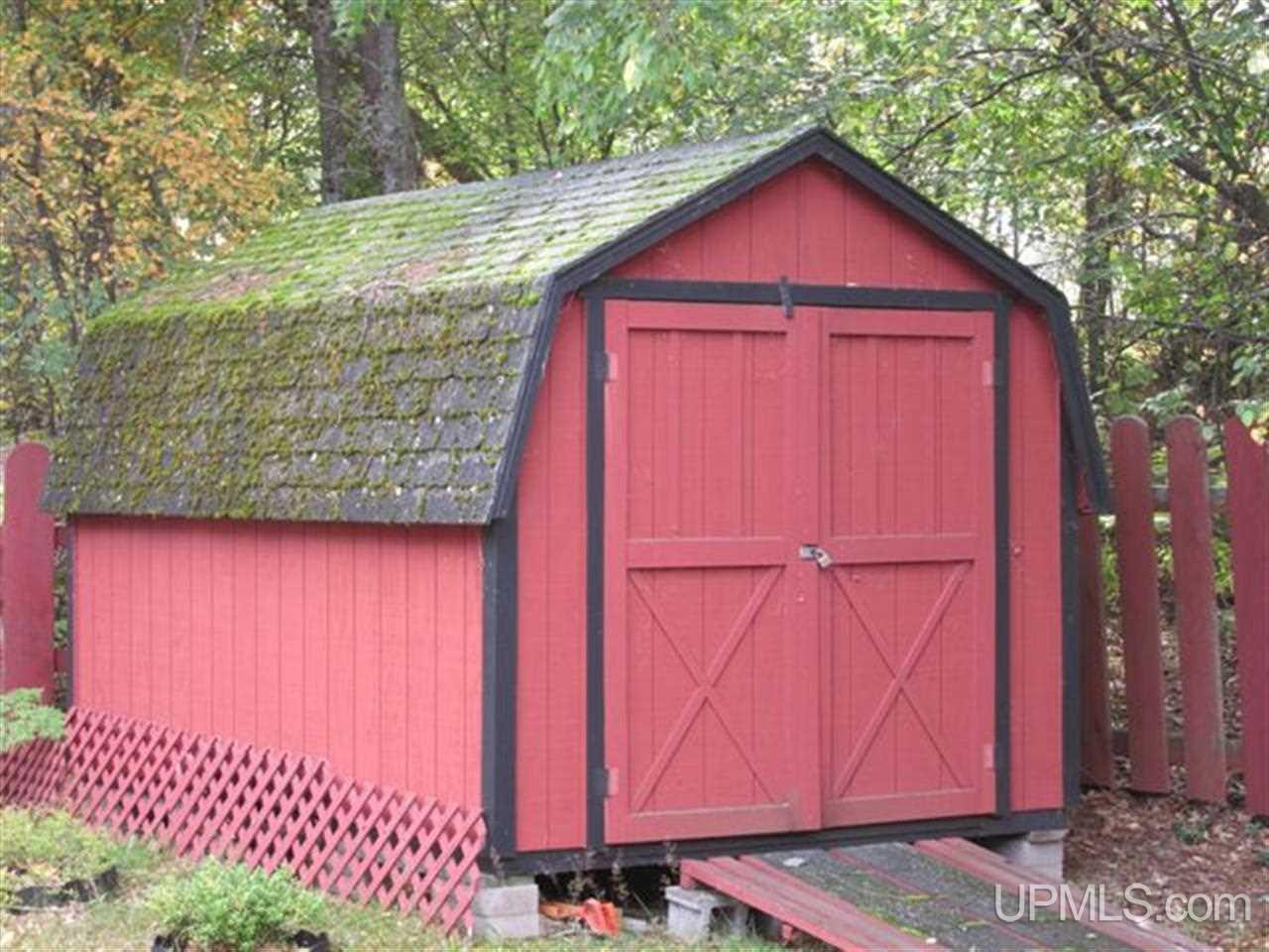 12311 South Randolph Road Watton, MI 49970 - Photo 3 of 19 Gallery Image 3