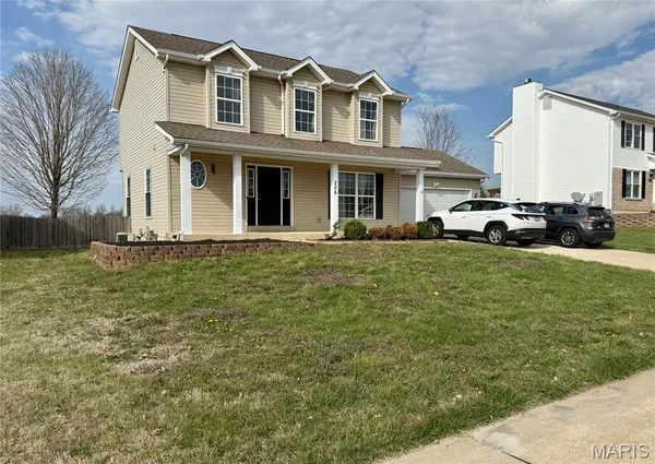 $299,900 | 206 Summerwood Court, Moscow Mills, MO 63362