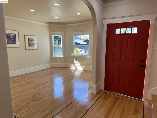 $995,000 | 1025 56th Street, Oakland, CA 94608