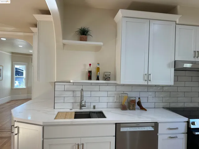 $995,000 | 1025 56th Street, Oakland, CA 94608