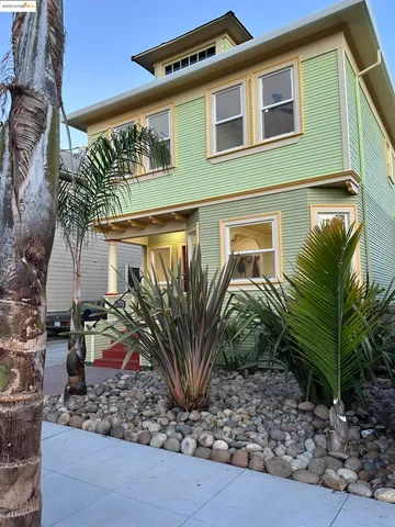 $995,000 | 1025 56th Street, Oakland, CA 94608