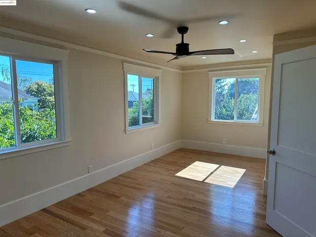 $995,000 | 1025 56th Street, Oakland, CA 94608