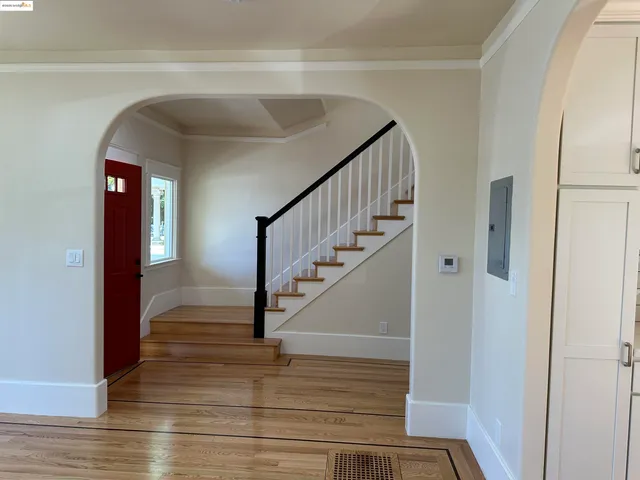 $995,000 | 1025 56th Street, Oakland, CA 94608