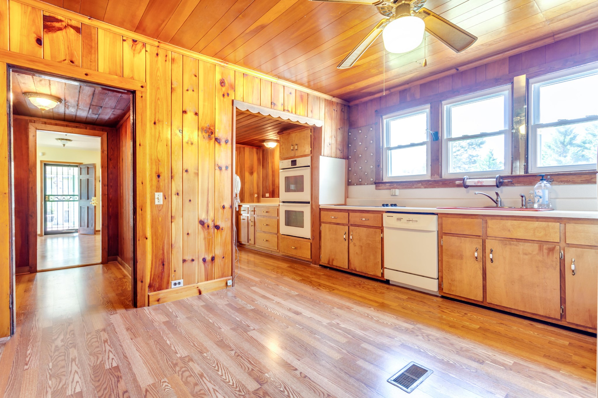 5123 Miser Station Road Friendsville, TN 37737 - Photo 2 of 30 Gallery Image 2