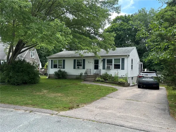 $525,000 | 28 Karee Court, South Kingstown, RI 02879