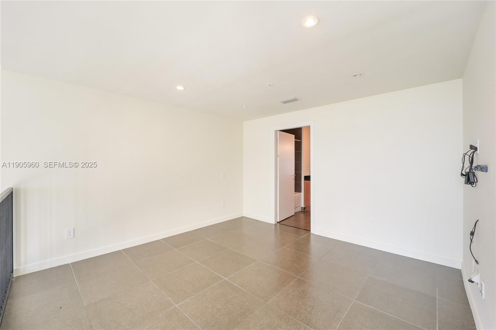 300 South Biscayne Boulevard, Unit L414 Miami, FL 33131 - Photo 15 of 21 a view of an empty room