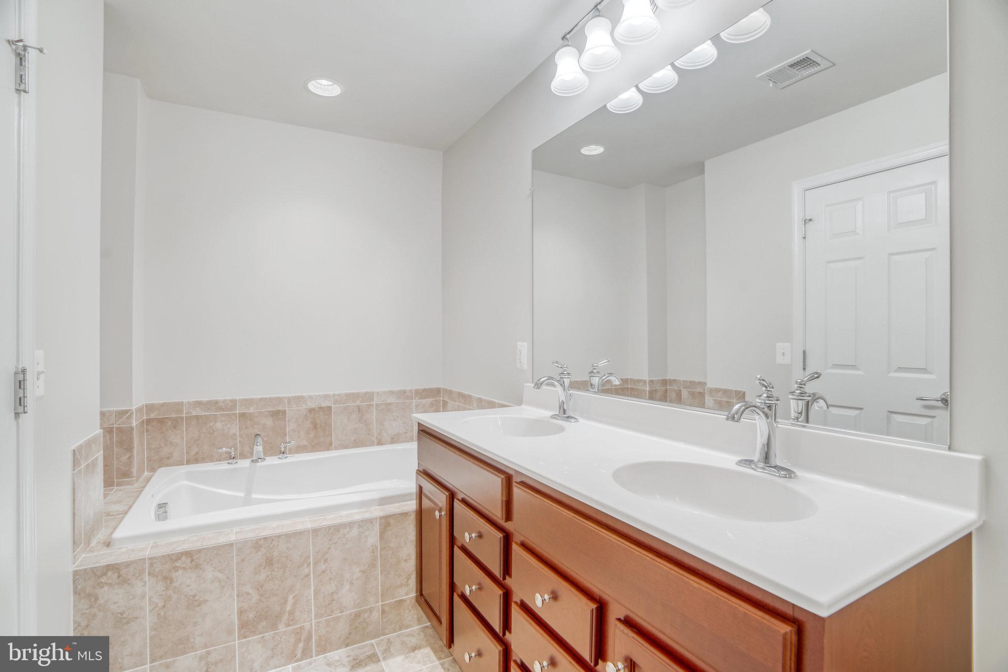 22442 Snow Powder Terrace Brambleton, VA 20148 - Photo 36 of 53