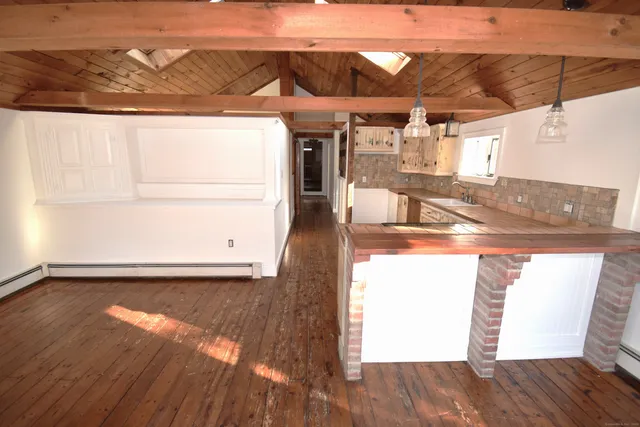 $595,000 | 34 Lyme Street, Old Lyme, CT 06371