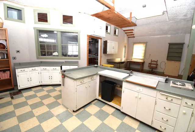 $595,000 | 34 Lyme Street, Old Lyme, CT 06371