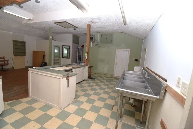 $595,000 | 34 Lyme Street, Old Lyme, CT 06371