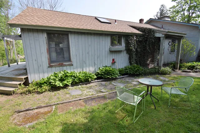 $595,000 | 34 Lyme Street, Old Lyme, CT 06371