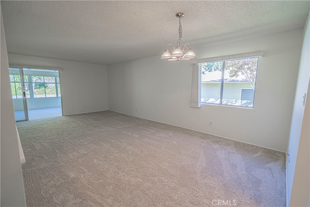 19433 Oak Crossing Road Newhall, CA 91321 - Photo 5 of 35