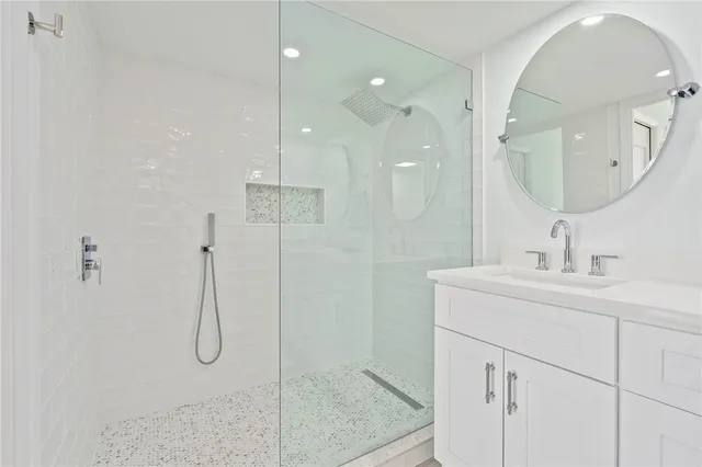 $1,125,000 | 8830 South Sea Oaks Way, Unit 309, Vero Beach, FL 32963