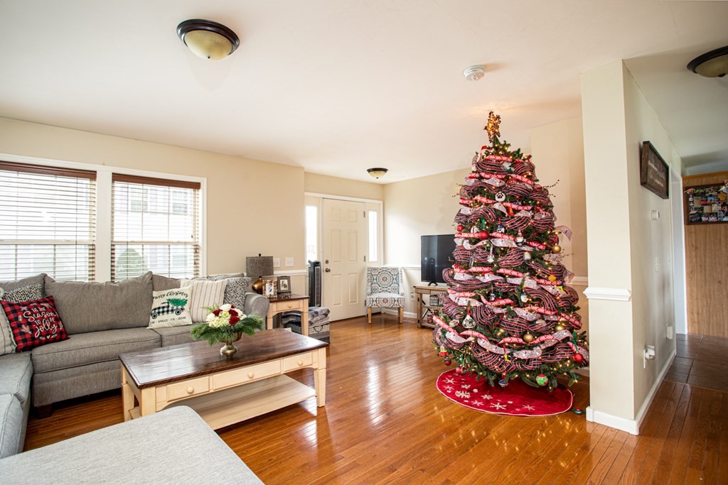 1435 Stafford Road Fall River, MA 02721 - Photo 4 of 27 Gallery Image 4