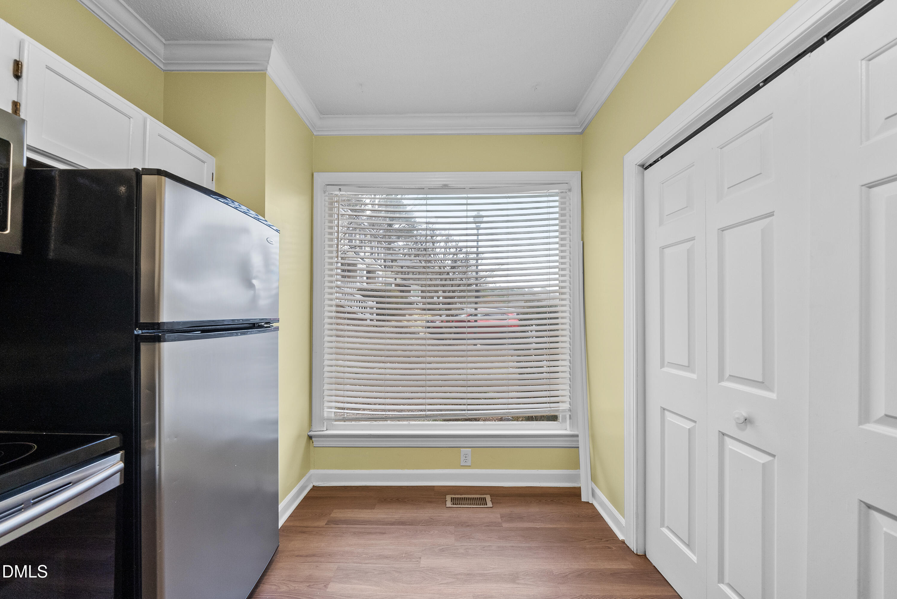 6115 Highcastle Court Raleigh, NC 27613 - Photo 7 of 32 DSC03313