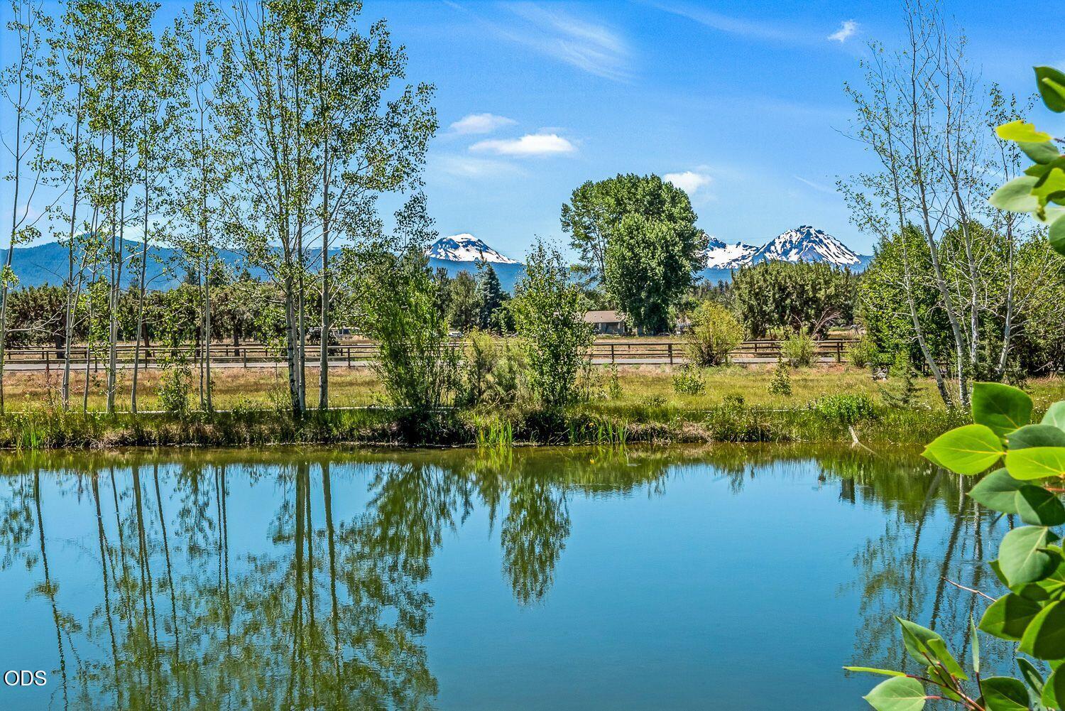 64464 Collins Road Bend, OR 97703 - Photo 45 of 58 Gallery Image 45