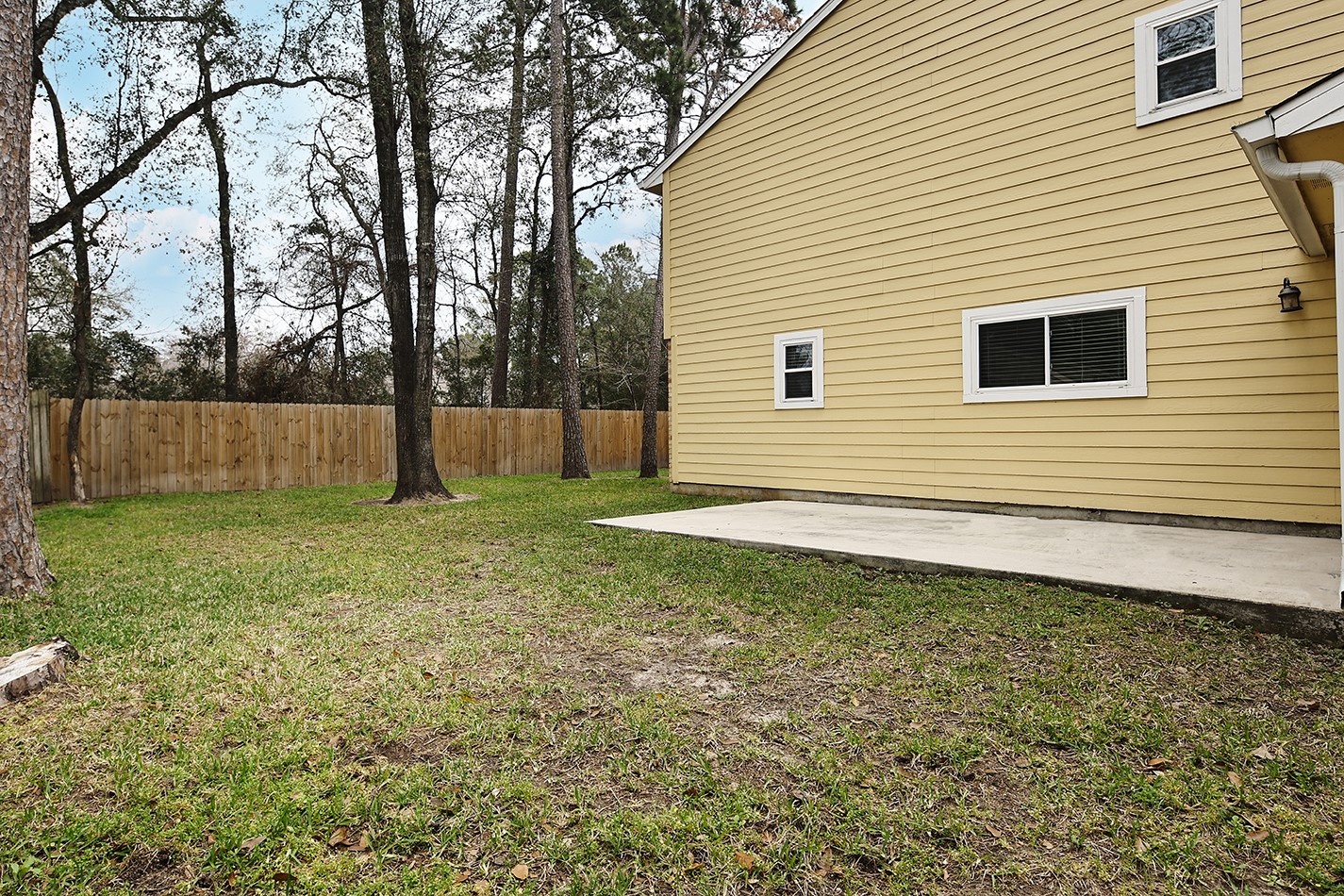30 Berryfrost Lane Spring, TX 77380 - Photo 23 of 23 a view of a backyard with a garden