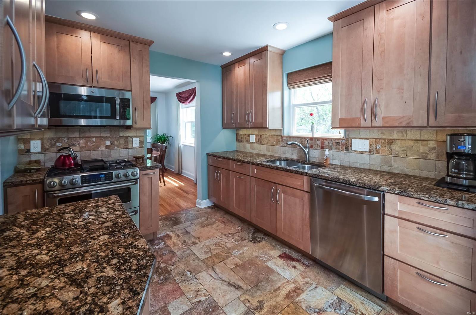 415 North Price Road Olivette, MO 63132 - Photo 9 of 48