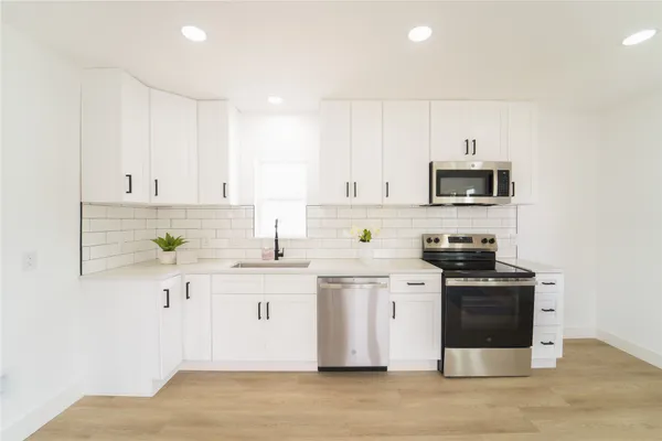 $1,200 | 1569 Elliott Street, Unit B, Houston, TX 77023