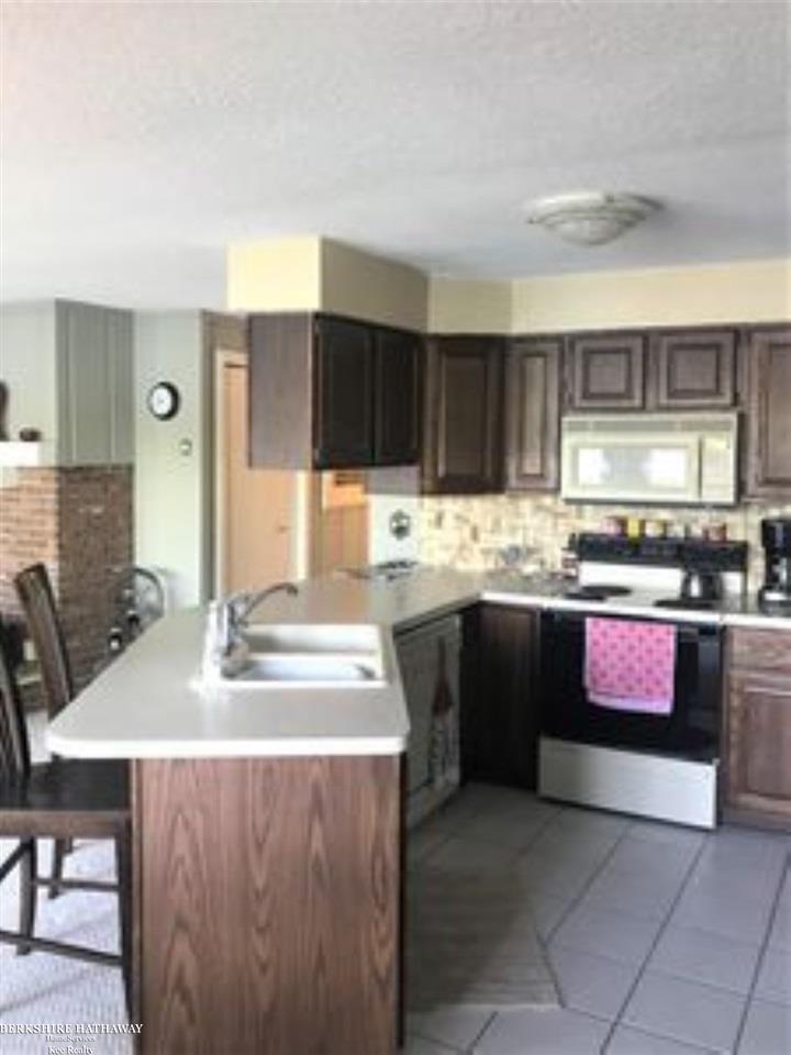 7637 Dean Road Fenton, MI 48430 - Photo 14 of 18