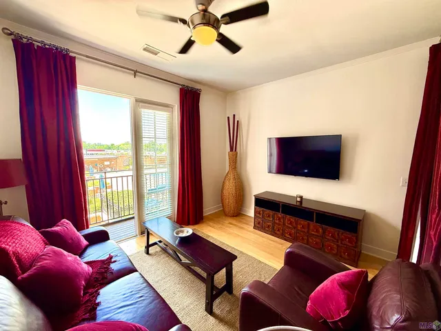 $1,450 | 7707 Bluebonnet Boulevard, Unit 315, Baton Rouge, LA 70810