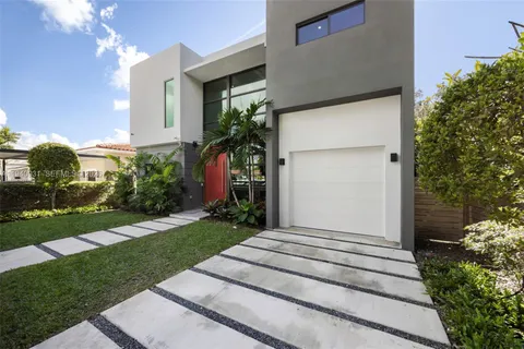 $2,385,000 | 2990 Southwest 20th Street, Miami, FL 33145