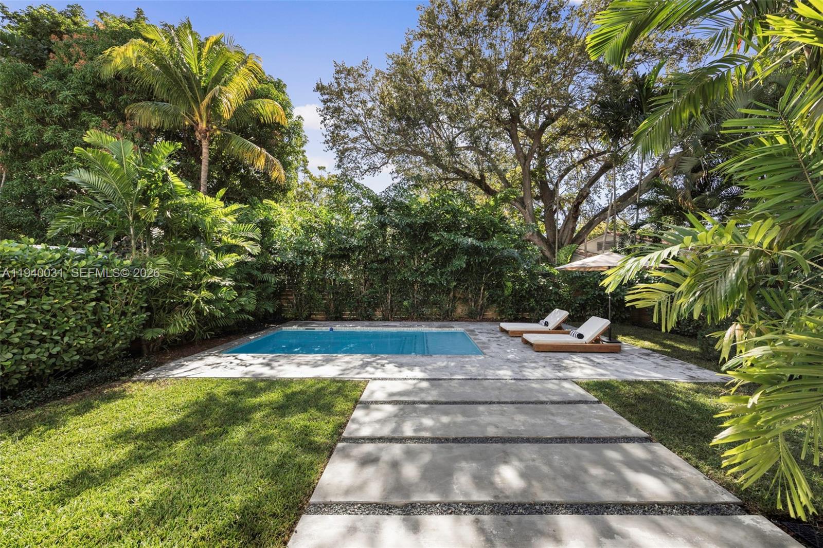 2990 Southwest 20th Street Miami, FL 33145 - Photo 33 of 40