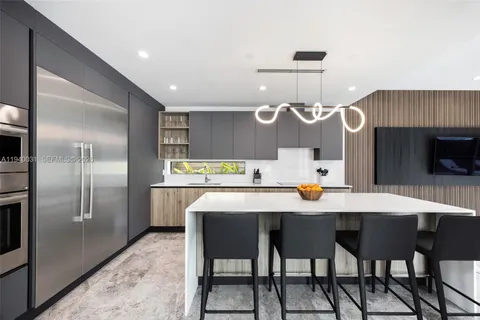 $2,385,000 | 2990 Southwest 20th Street, Miami, FL 33145