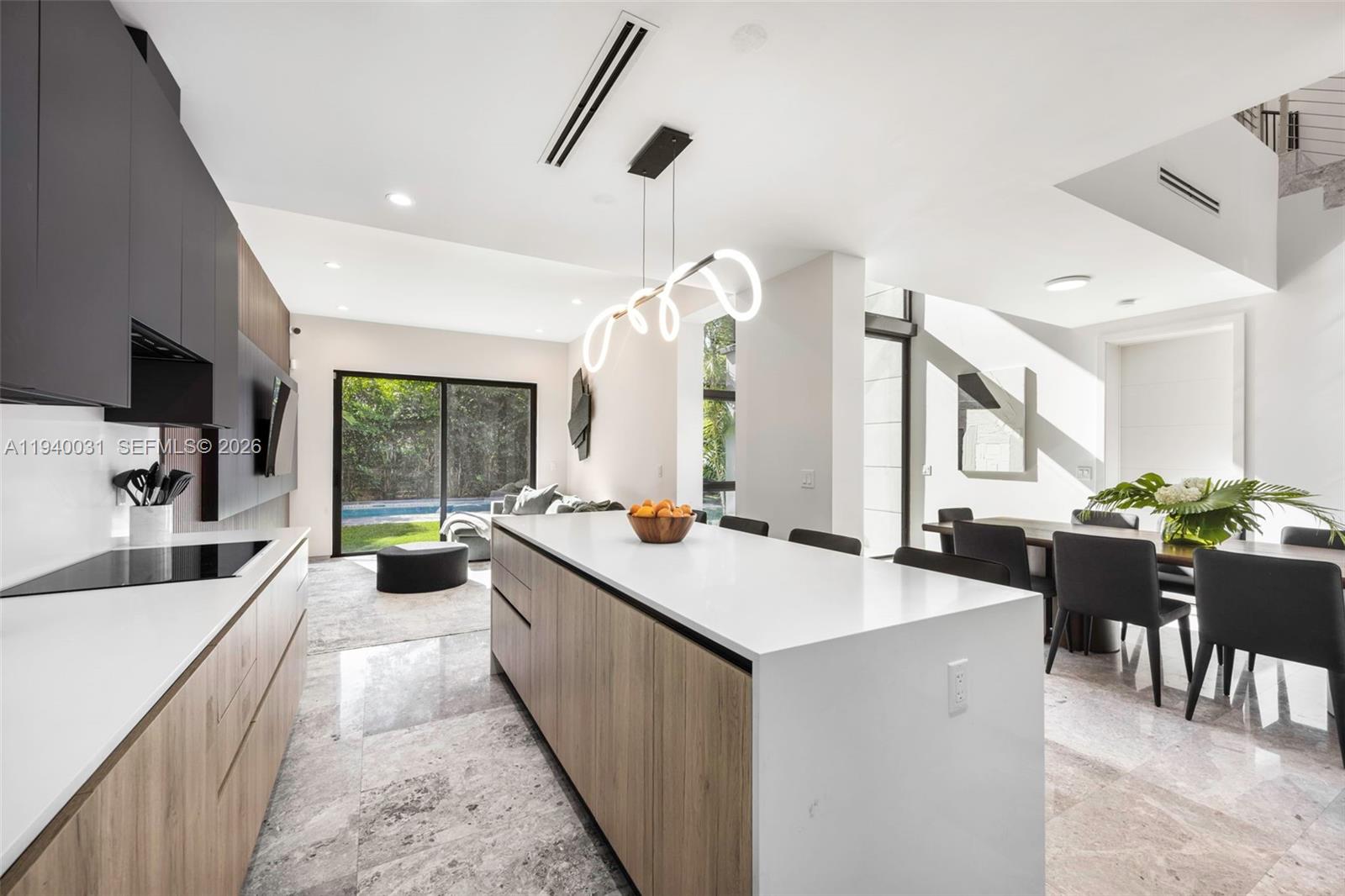 2990 Southwest 20th Street Miami, FL 33145 - Photo 9 of 40