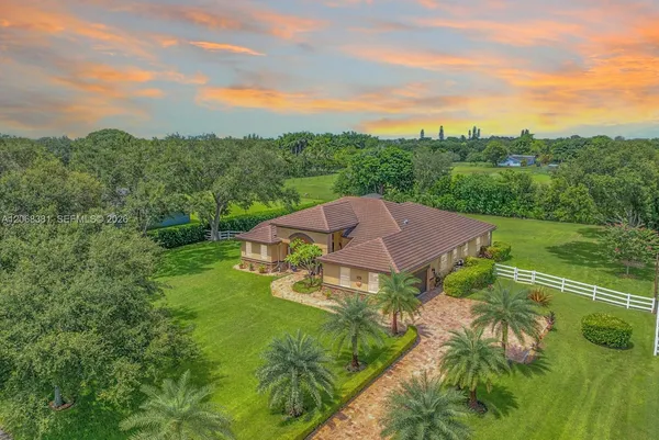 $1,300,000 | 2979 Southwest 144th Terrace, Davie, FL 33330